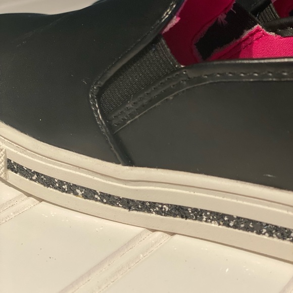 Girls Black and White Slip on Shoe Sneaker Size 3 Memory Foam Loafer Glitter NEW - Picture 6 of 10